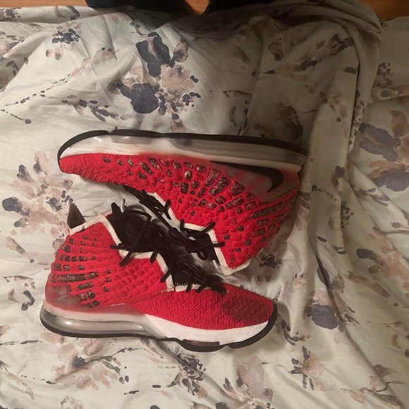 Nike Lebron 17 - Picture 4 of 9